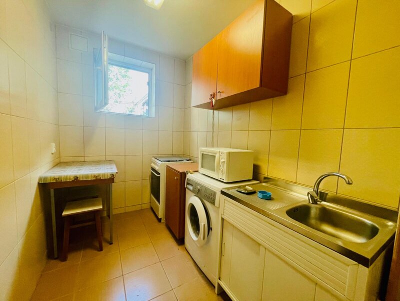 Unirii, Hanul lui Manuc, apartament 2 camere pentru investitie, 41 mp.